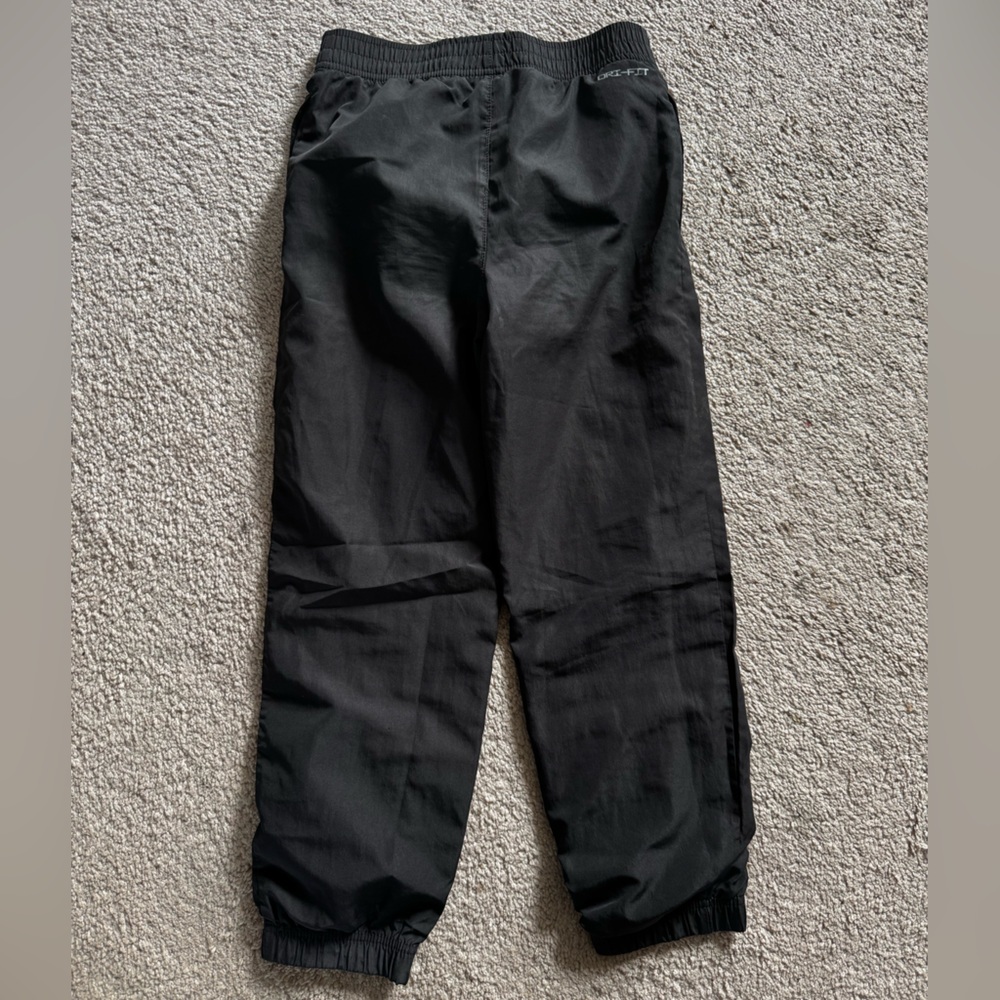 Nike Black Kids' Jogger Sweatpants with White Logo - Picture 2 of 3
